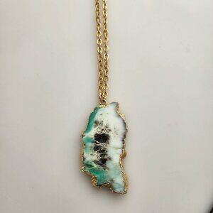 Mali Sabatasso Chrysoprase Plunge Necklace.